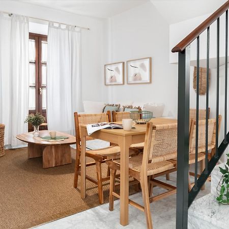 Magno Apartments San Laureano - Private Parking Included Siviglia Esterno foto