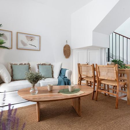 Magno Apartments San Laureano - Private Parking Included Siviglia Esterno foto