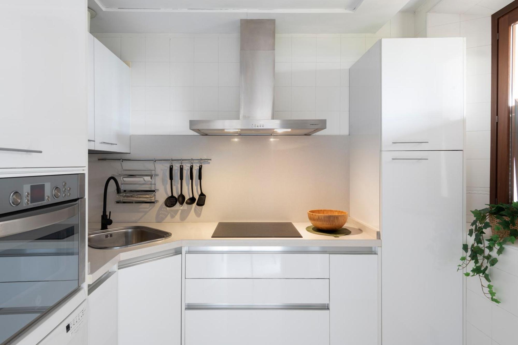 Magno Apartments San Laureano - Private Parking Included Siviglia Esterno foto